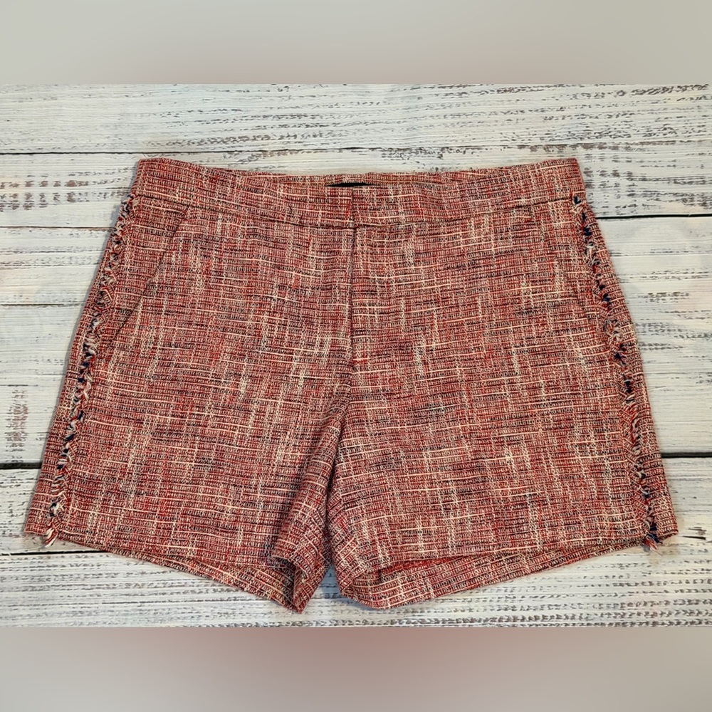 Banana Republic Shorts Women’s Size 4 White Red Textured Flat Front Chino Fringe